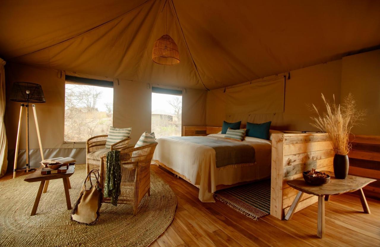Olkeri Camp Hotell Olmotoni Eksteriør bilde